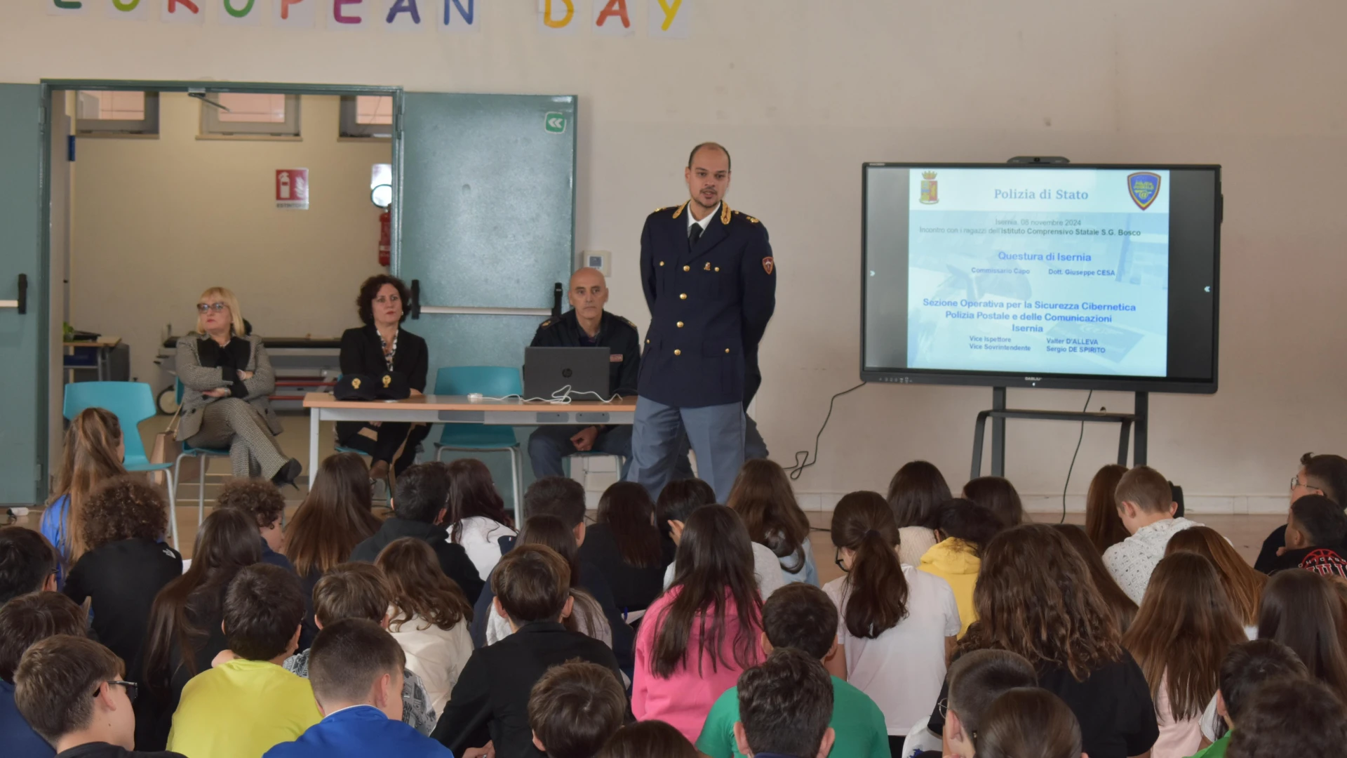 Confronto su bullismo e cyberbullismo tra la Polizia di Stato di Isernia e gli alunni dell’istituto comprensivo “San Giovanni Bosco”